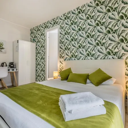Bed and breakfast Casa Flowers