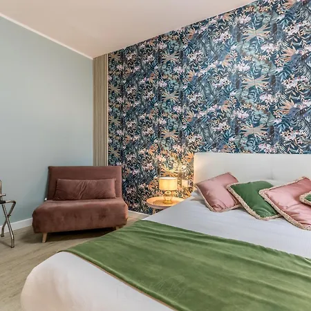 Casa Flowers 3*