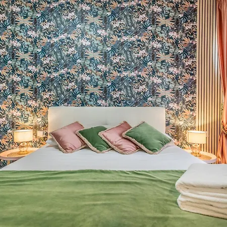 Bed and breakfast Casa Flowers 3*